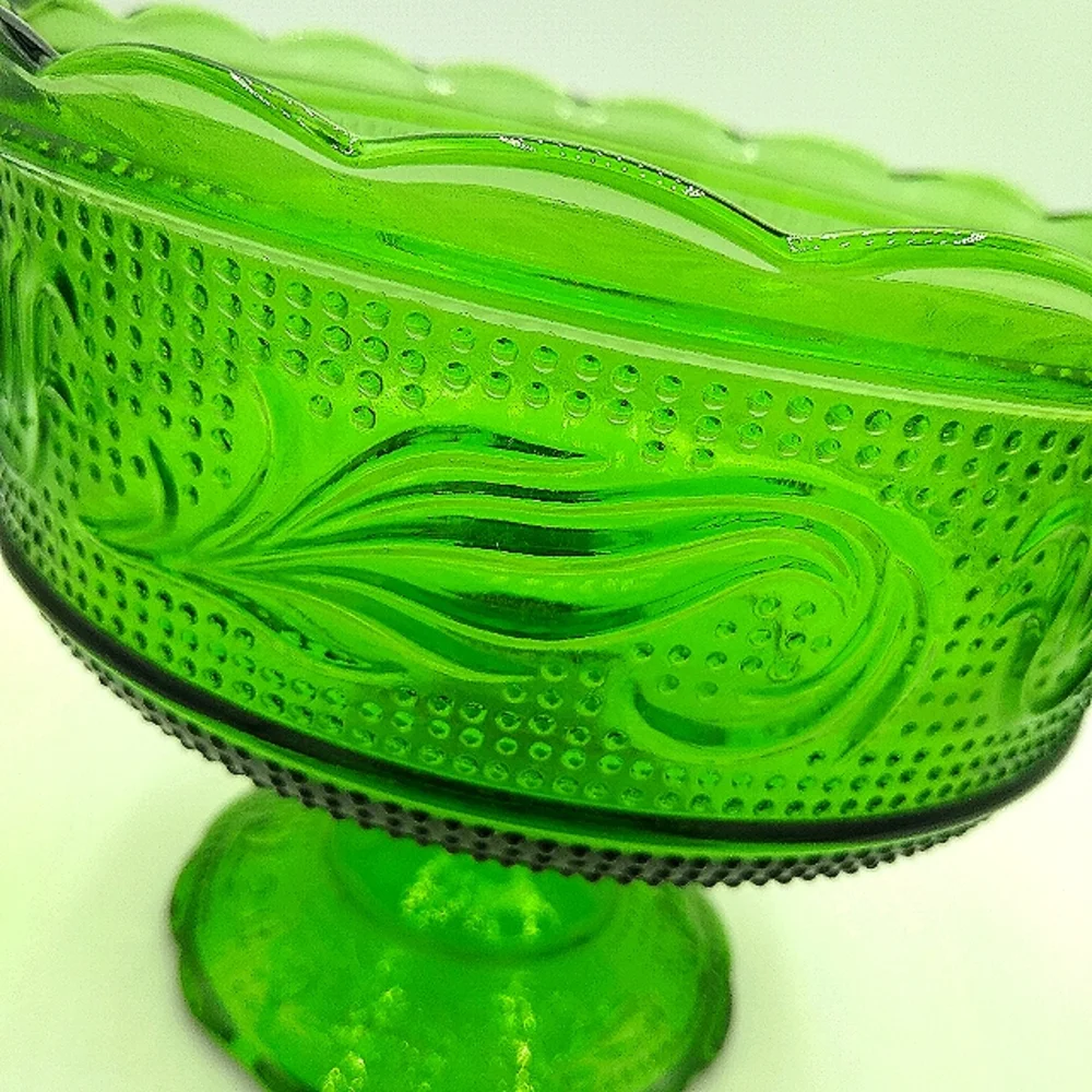 E.O. Brody Emerald Green Pressed Glass Scalloped Pedestal Bowl Vintage Compote - Picture 13 of 15